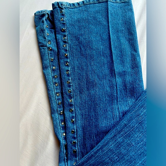 Kikit jeans size10 silver studs all along each side - Picture 3 of 4